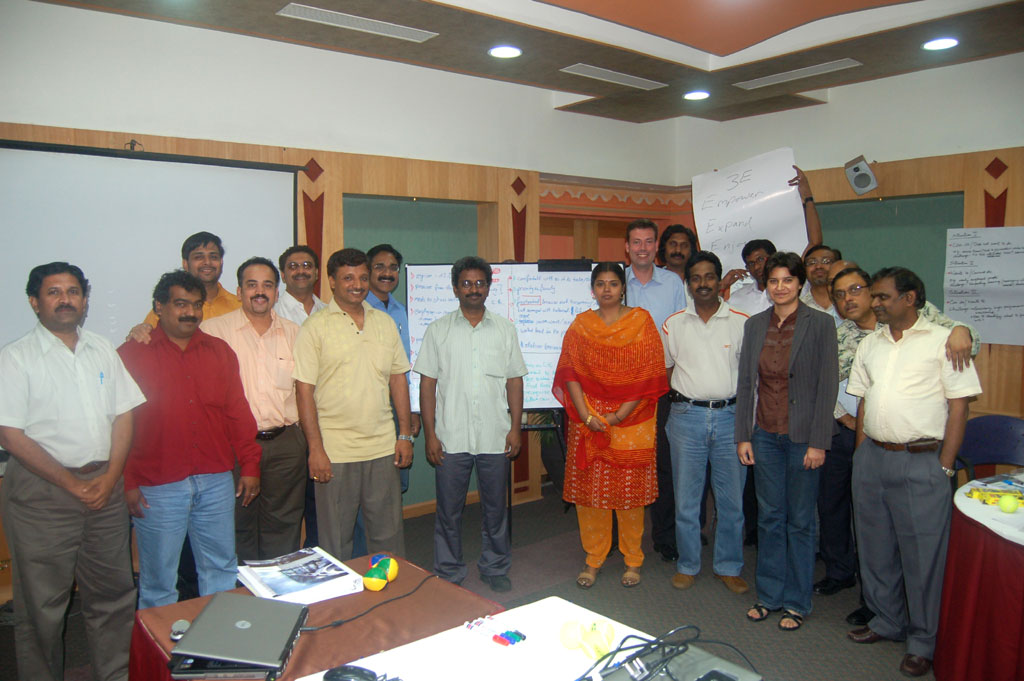 Fuehrungstraining mit Fuehrungskraeften eines Industrieunternehmens Chennai Indien_Gruppenbild, 2008